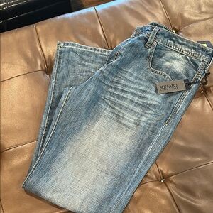 NWT Buffalo David Bitton Men's Faded Light Blue Straight Jeans